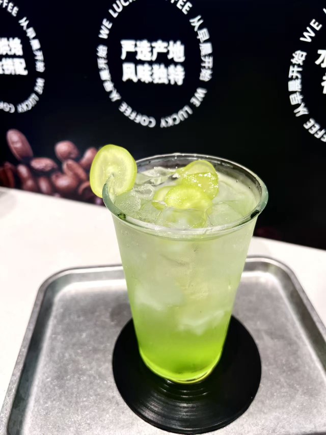 青提气泡水