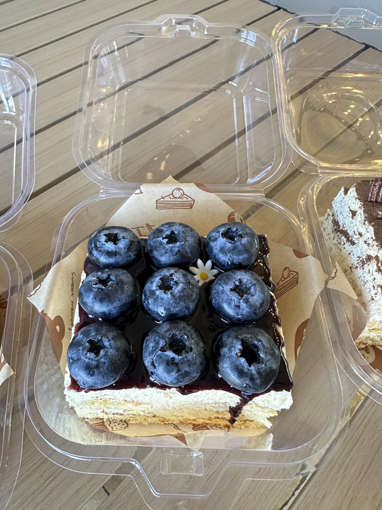 蓝莓提拉米苏