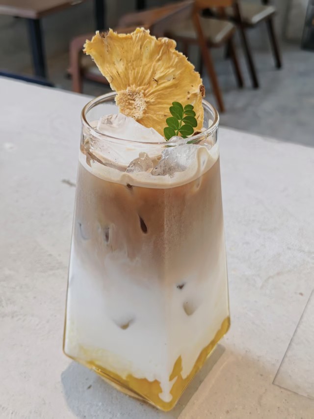 凤梨派奶咖