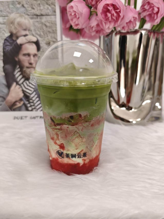 草莓抹茶森林